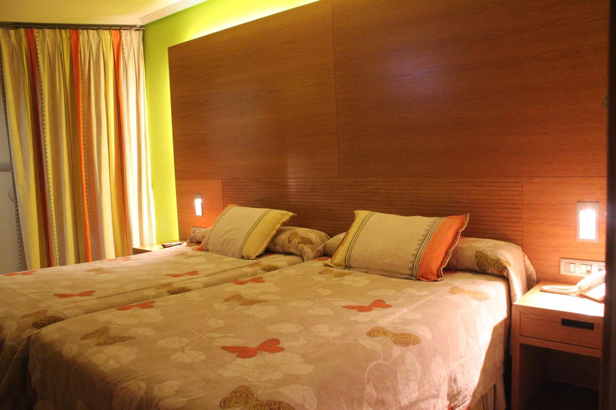 Hotel Lino Vigo Phòng bức ảnh